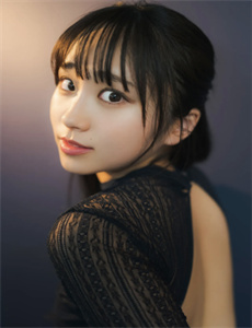 尤泽萝拉